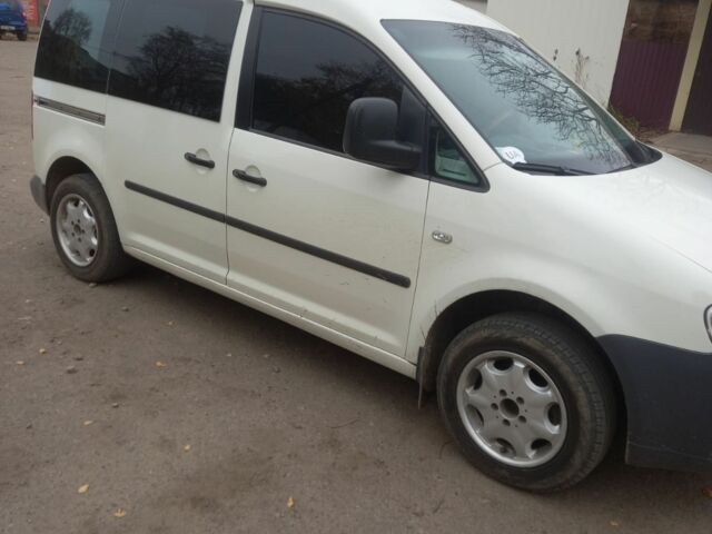 Білий Фольксваген Кадді, об'ємом двигуна 2 л та пробігом 250 тис. км за 5900 $, фото 1 на Automoto.ua