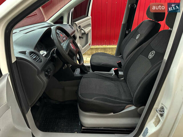 Белый Фольксваген Кадди, объемом двигателя 1.9 л и пробегом 360 тыс. км за 5200 $, фото 26 на Automoto.ua