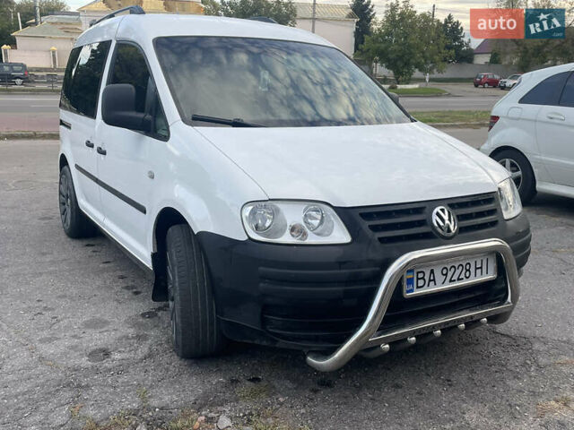 Белый Фольксваген Кадди, объемом двигателя 1.97 л и пробегом 220 тыс. км за 5500 $, фото 11 на Automoto.ua
