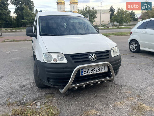 Белый Фольксваген Кадди, объемом двигателя 1.97 л и пробегом 220 тыс. км за 5500 $, фото 7 на Automoto.ua