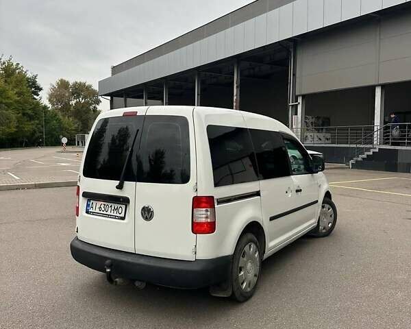 Белый Фольксваген Кадди, объемом двигателя 1.97 л и пробегом 334 тыс. км за 4850 $, фото 4 на Automoto.ua