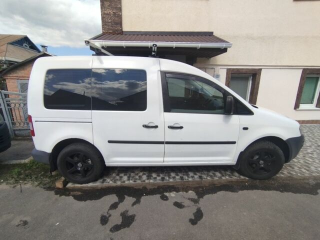 Белый Фольксваген Кадди, объемом двигателя 1.4 л и пробегом 290 тыс. км за 5050 $, фото 4 на Automoto.ua