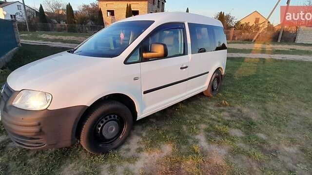 Білий Фольксваген Кадді, об'ємом двигуна 0 л та пробігом 350 тис. км за 4999 $, фото 1 на Automoto.ua