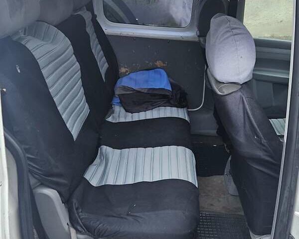 Белый Фольксваген Кадди, объемом двигателя 1.4 л и пробегом 550 тыс. км за 3100 $, фото 5 на Automoto.ua