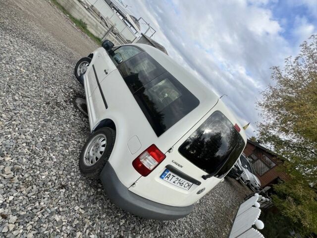 Белый Фольксваген Кадди, объемом двигателя 2 л и пробегом 270 тыс. км за 3900 $, фото 8 на Automoto.ua