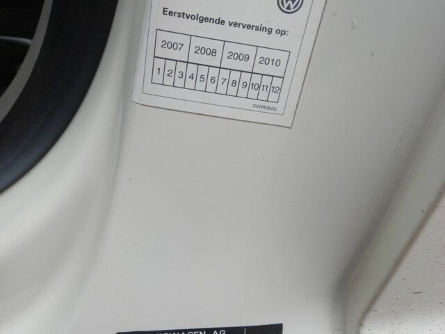 Білий Фольксваген Кадді, об'ємом двигуна 2 л та пробігом 250 тис. км за 5900 $, фото 4 на Automoto.ua