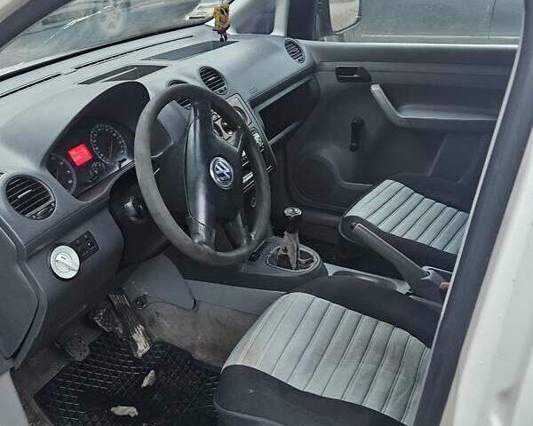 Белый Фольксваген Кадди, объемом двигателя 1.4 л и пробегом 550 тыс. км за 3100 $, фото 4 на Automoto.ua