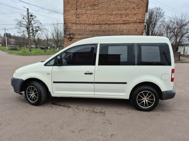 Білий Фольксваген Кадді, об'ємом двигуна 2 л та пробігом 248 тис. км за 4200 $, фото 5 на Automoto.ua
