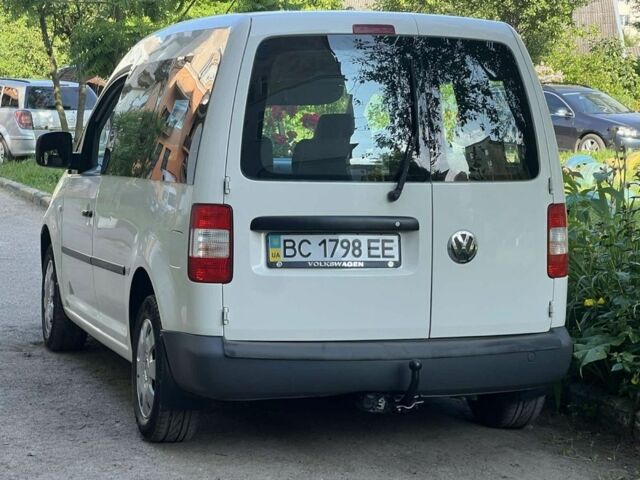 Белый Фольксваген Кадди, объемом двигателя 1.9 л и пробегом 284 тыс. км за 5350 $, фото 1 на Automoto.ua