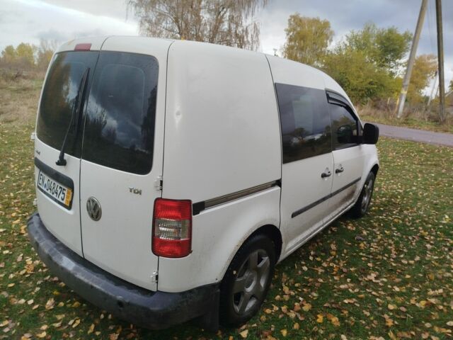 Белый Фольксваген Кадди, объемом двигателя 1.9 л и пробегом 385 тыс. км за 4500 $, фото 2 на Automoto.ua