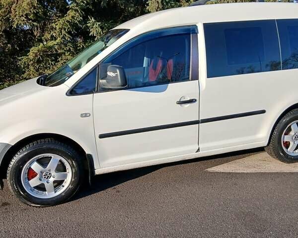 Белый Фольксваген Кадди, объемом двигателя 1.9 л и пробегом 390 тыс. км за 6500 $, фото 1 на Automoto.ua