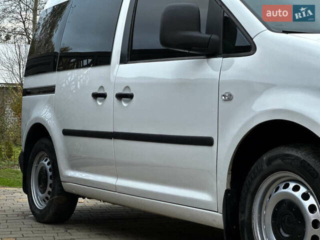 Белый Фольксваген Кадди, объемом двигателя 1.9 л и пробегом 360 тыс. км за 5200 $, фото 8 на Automoto.ua