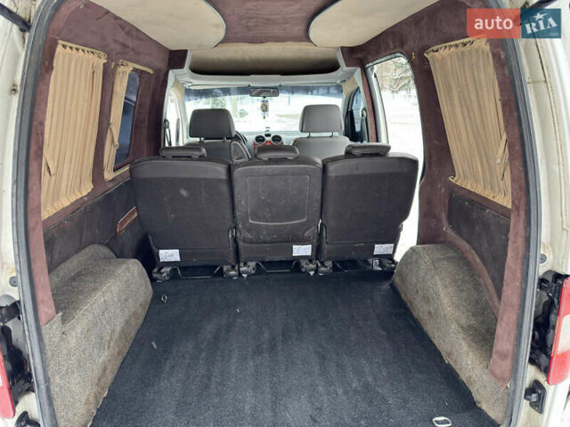 Белый Фольксваген Кадди, объемом двигателя 1.9 л и пробегом 413 тыс. км за 4999 $, фото 22 на Automoto.ua