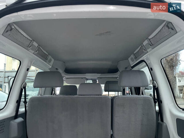 Білий Фольксваген Кадді, об'ємом двигуна 1.39 л та пробігом 219 тис. км за 5800 $, фото 7 на Automoto.ua