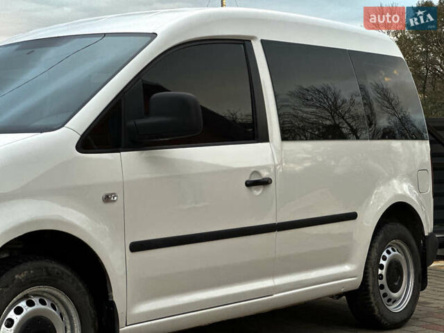 Белый Фольксваген Кадди, объемом двигателя 1.9 л и пробегом 360 тыс. км за 5200 $, фото 5 на Automoto.ua