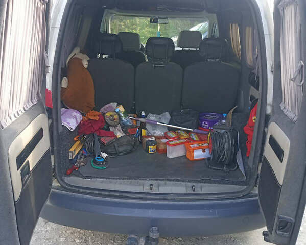 Белый Фольксваген Кадди, объемом двигателя 2 л и пробегом 362 тыс. км за 5200 $, фото 9 на Automoto.ua