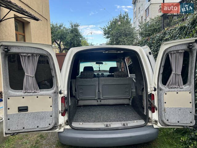 Білий Фольксваген Кадді, об'ємом двигуна 1.9 л та пробігом 310 тис. км за 4200 $, фото 1 на Automoto.ua