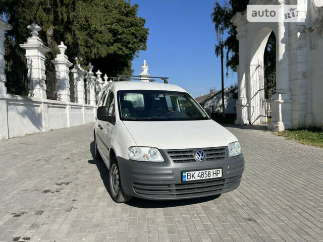 Білий Фольксваген Кадді, об'ємом двигуна 1.97 л та пробігом 326 тис. км за 4500 $, фото 1 на Automoto.ua
