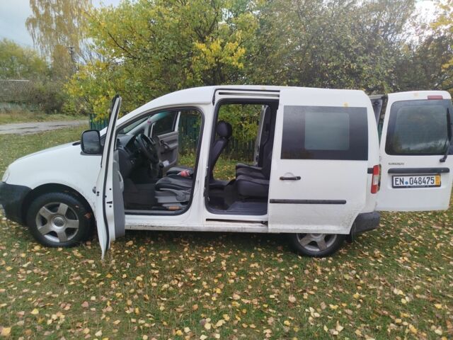 Белый Фольксваген Кадди, объемом двигателя 1.9 л и пробегом 385 тыс. км за 4500 $, фото 4 на Automoto.ua