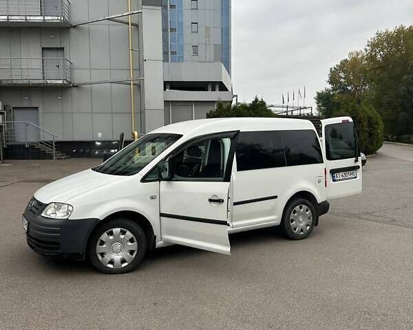 Белый Фольксваген Кадди, объемом двигателя 1.97 л и пробегом 334 тыс. км за 4850 $, фото 6 на Automoto.ua