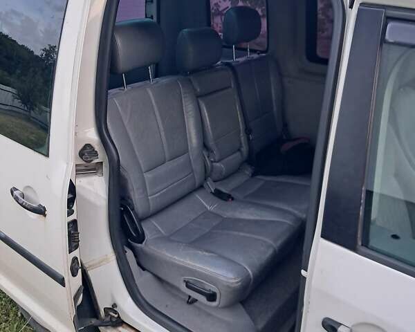 Білий Фольксваген Кадді, об'ємом двигуна 1.9 л та пробігом 420 тис. км за 4450 $, фото 3 на Automoto.ua