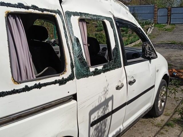 Белый Фольксваген Кадди, объемом двигателя 0 л и пробегом 350 тыс. км за 2400 $, фото 6 на Automoto.ua