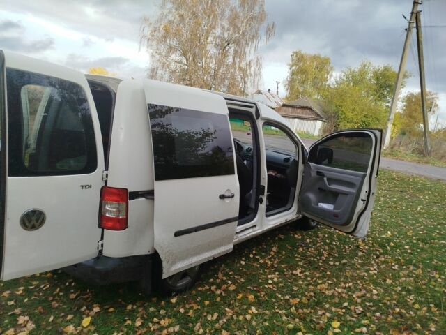 Белый Фольксваген Кадди, объемом двигателя 1.9 л и пробегом 385 тыс. км за 4500 $, фото 5 на Automoto.ua