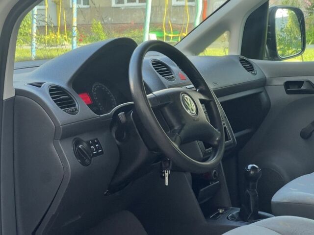 Белый Фольксваген Кадди, объемом двигателя 1.9 л и пробегом 284 тыс. км за 5350 $, фото 7 на Automoto.ua