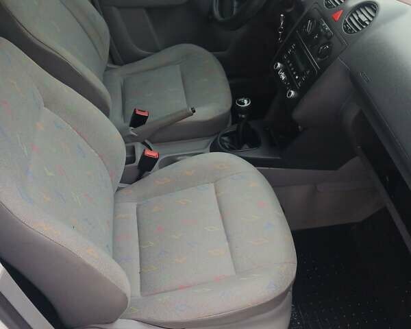 Білий Фольксваген Кадді, об'ємом двигуна 1.9 л та пробігом 310 тис. км за 5350 $, фото 22 на Automoto.ua