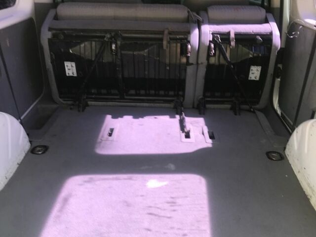 Белый Фольксваген Кадди, объемом двигателя 1.4 л и пробегом 215 тыс. км за 4651 $, фото 12 на Automoto.ua