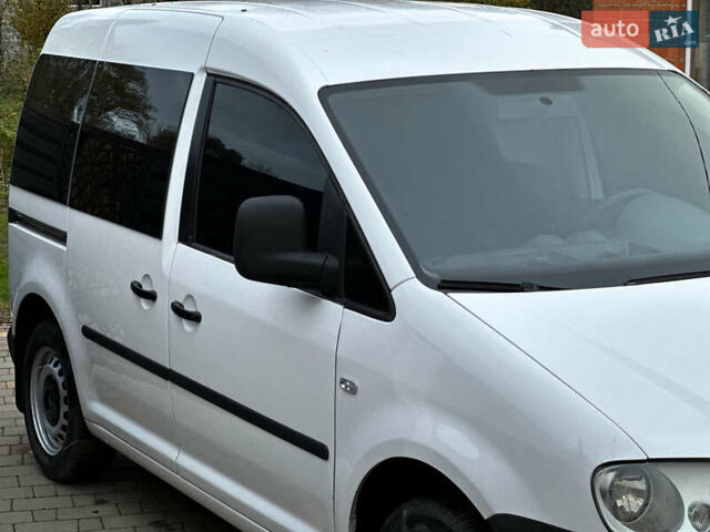 Белый Фольксваген Кадди, объемом двигателя 1.9 л и пробегом 360 тыс. км за 5200 $, фото 9 на Automoto.ua
