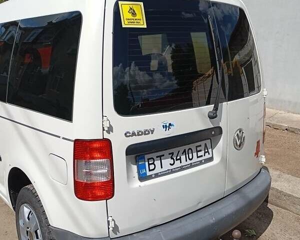 Білий Фольксваген Кадді, об'ємом двигуна 2 л та пробігом 232 тис. км за 6000 $, фото 5 на Automoto.ua