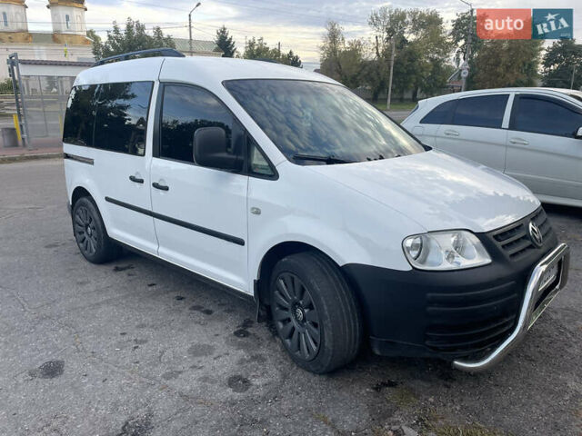 Белый Фольксваген Кадди, объемом двигателя 1.97 л и пробегом 220 тыс. км за 5500 $, фото 5 на Automoto.ua