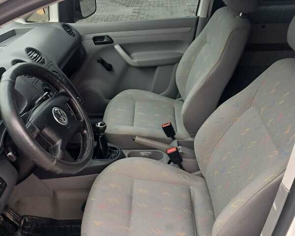 Білий Фольксваген Кадді, об'ємом двигуна 1.9 л та пробігом 310 тис. км за 5350 $, фото 18 на Automoto.ua