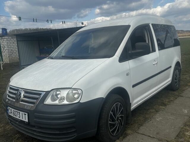 Білий Фольксваген Кадді, об'ємом двигуна 2 л та пробігом 362 тис. км за 4850 $, фото 1 на Automoto.ua