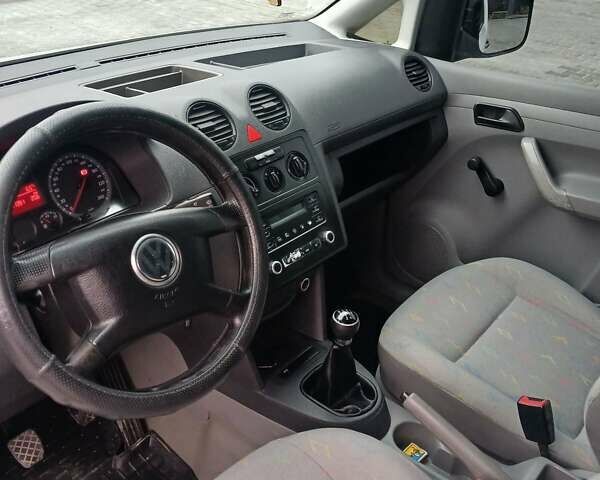 Білий Фольксваген Кадді, об'ємом двигуна 1.9 л та пробігом 310 тис. км за 5350 $, фото 19 на Automoto.ua