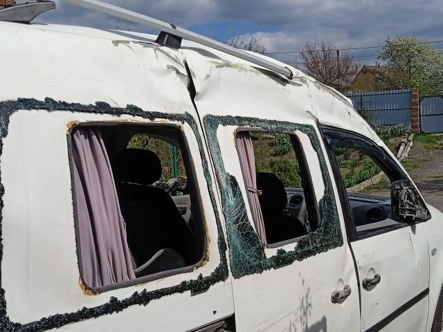 Белый Фольксваген Кадди, объемом двигателя 0 л и пробегом 350 тыс. км за 2400 $, фото 4 на Automoto.ua