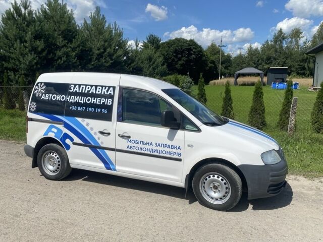Белый Фольксваген Кадди, объемом двигателя 2 л и пробегом 258 тыс. км за 4100 $, фото 1 на Automoto.ua
