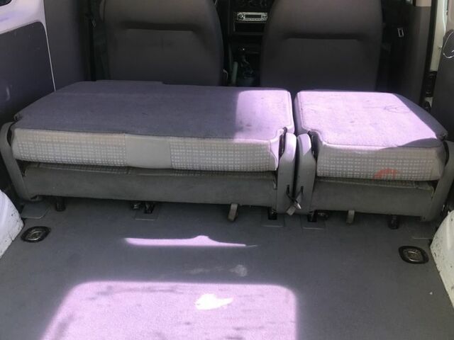 Белый Фольксваген Кадди, объемом двигателя 1.4 л и пробегом 215 тыс. км за 4651 $, фото 11 на Automoto.ua