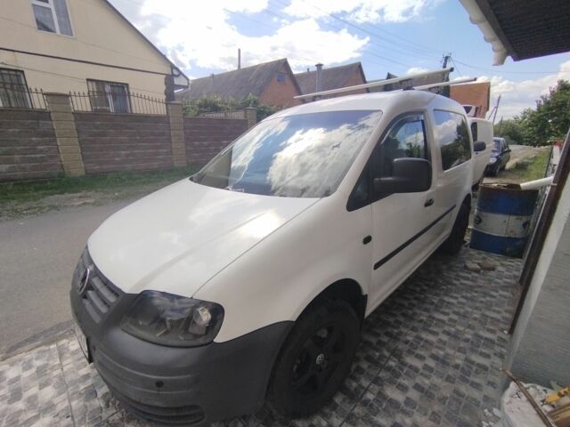 Белый Фольксваген Кадди, объемом двигателя 1.4 л и пробегом 290 тыс. км за 5050 $, фото 22 на Automoto.ua