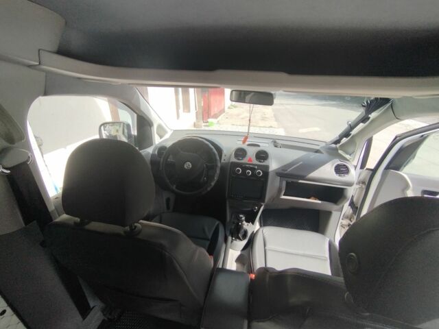 Белый Фольксваген Кадди, объемом двигателя 1.4 л и пробегом 290 тыс. км за 5050 $, фото 13 на Automoto.ua