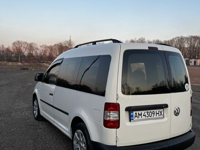 Белый Фольксваген Кадди, объемом двигателя 2 л и пробегом 303 тыс. км за 4300 $, фото 2 на Automoto.ua