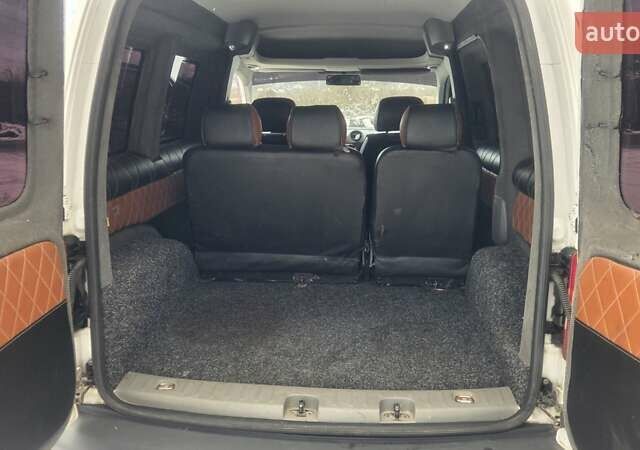 Белый Фольксваген Кадди, объемом двигателя 1.97 л и пробегом 245 тыс. км за 4900 $, фото 12 на Automoto.ua