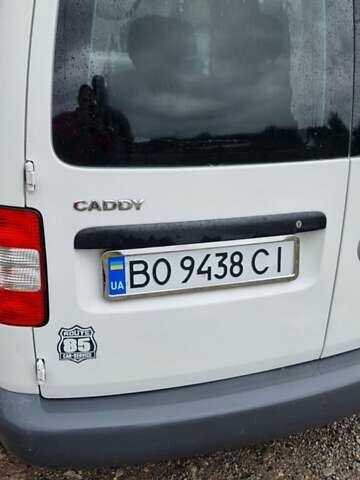 Білий Фольксваген Кадді, об'ємом двигуна 1.6 л та пробігом 218 тис. км за 5000 $, фото 2 на Automoto.ua