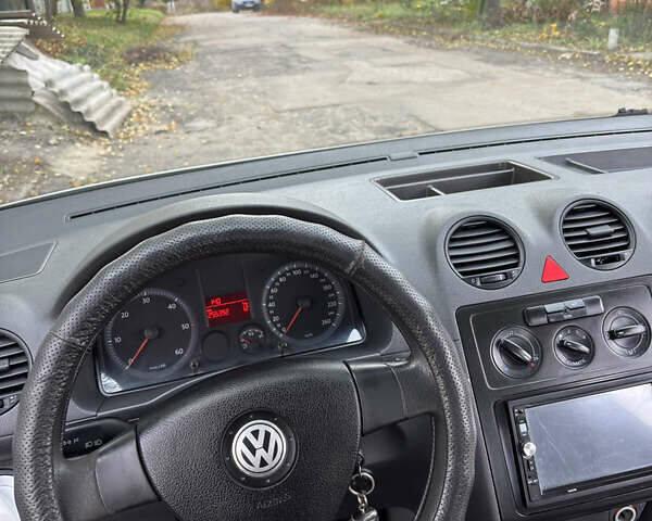 Белый Фольксваген Кадди, объемом двигателя 1.9 л и пробегом 255 тыс. км за 6200 $, фото 8 на Automoto.ua