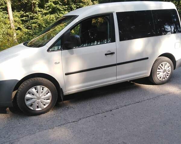 Білий Фольксваген Кадді, об'ємом двигуна 2 л та пробігом 268 тис. км за 5700 $, фото 1 на Automoto.ua