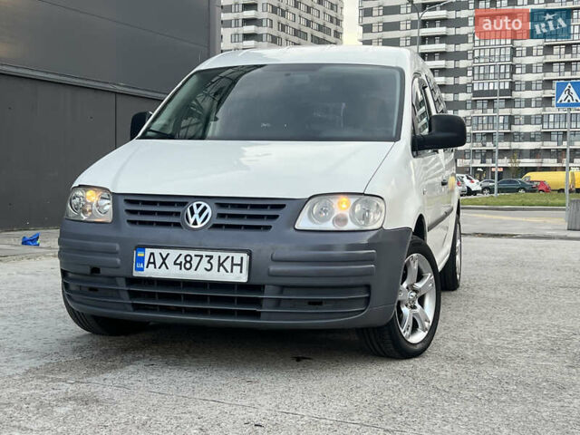 Белый Фольксваген Кадди, объемом двигателя 2 л и пробегом 225 тыс. км за 4950 $, фото 7 на Automoto.ua