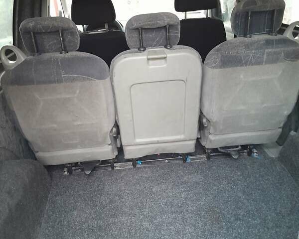 Білий Фольксваген Кадді, об'ємом двигуна 1.97 л та пробігом 274 тис. км за 5900 $, фото 8 на Automoto.ua