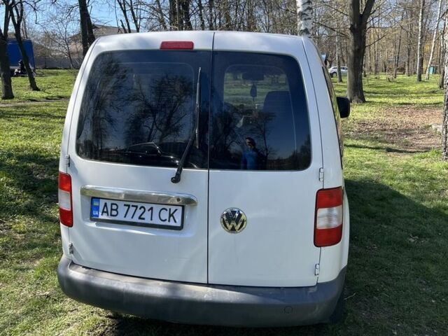 Белый Фольксваген Кадди, объемом двигателя 1.9 л и пробегом 335 тыс. км за 5500 $, фото 2 на Automoto.ua
