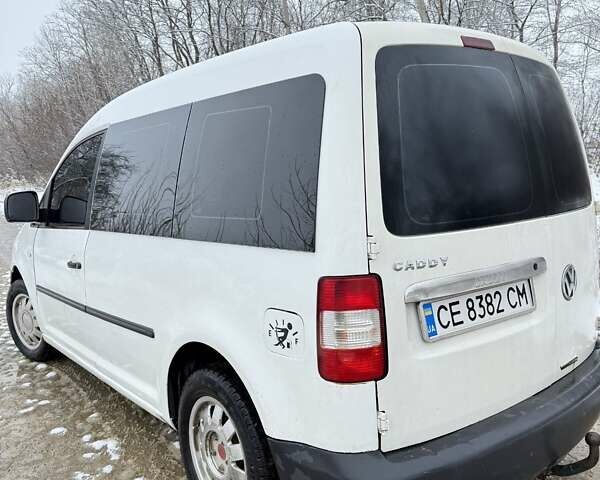 Белый Фольксваген Кадди, объемом двигателя 1.97 л и пробегом 345 тыс. км за 4800 $, фото 3 на Automoto.ua